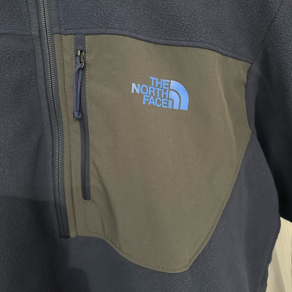 The North Face Fleece - Picture 5 of 6